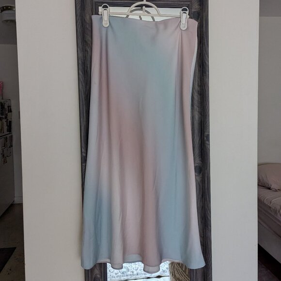 Aritzia Babaton Slip Satin Skirt - Picture 2 of 5